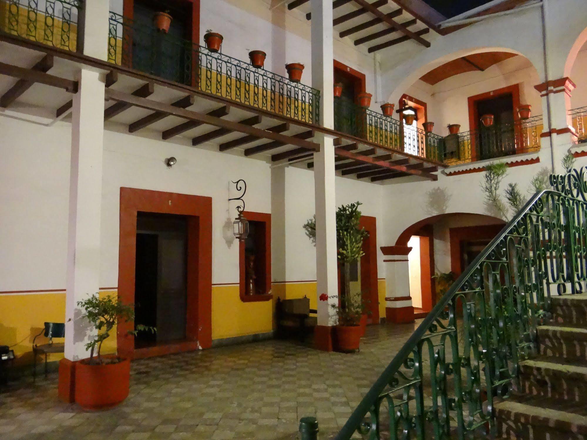 Hotel Principal Oaxaca Bagian luar foto